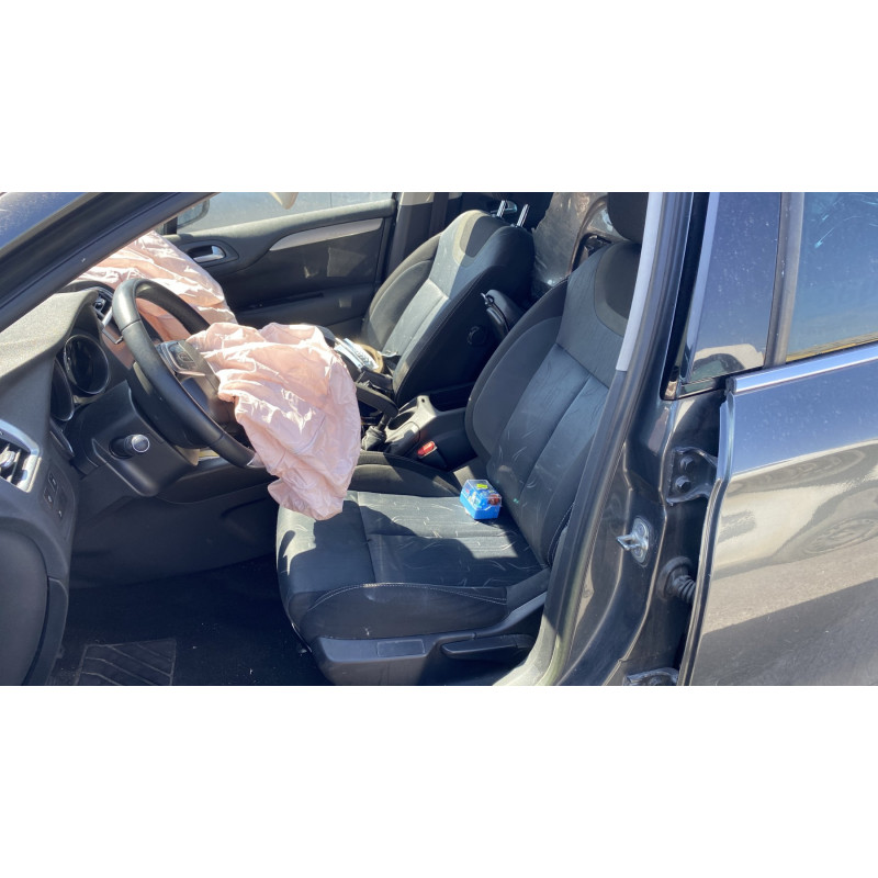 Pare choc arriere CITROEN C4 2 Photo n°17