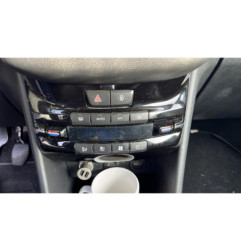 Boite de vitesses PEUGEOT 208 1 Photo n°1