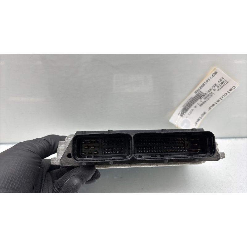 Calculateur moteur TOYOTA YARIS 3 Photo n°3