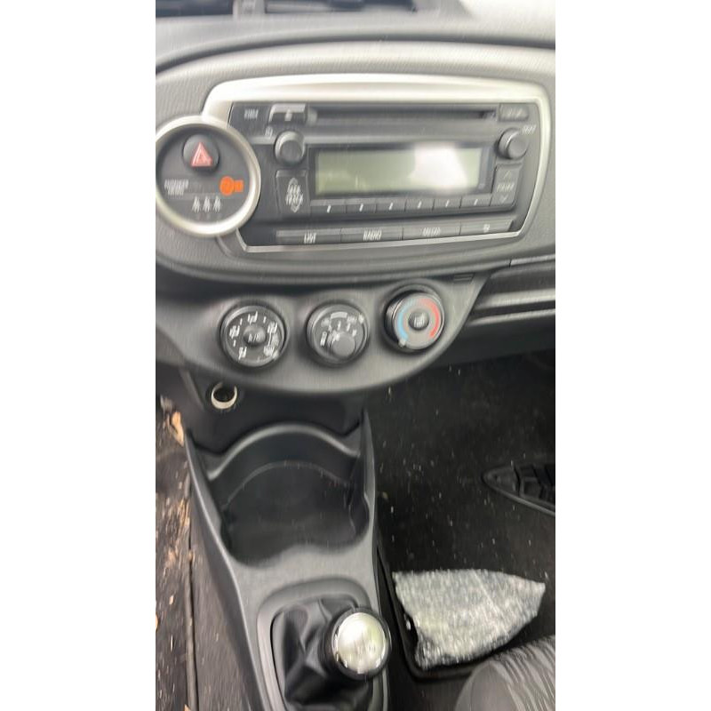 Calculateur moteur TOYOTA YARIS 3 Photo n°17