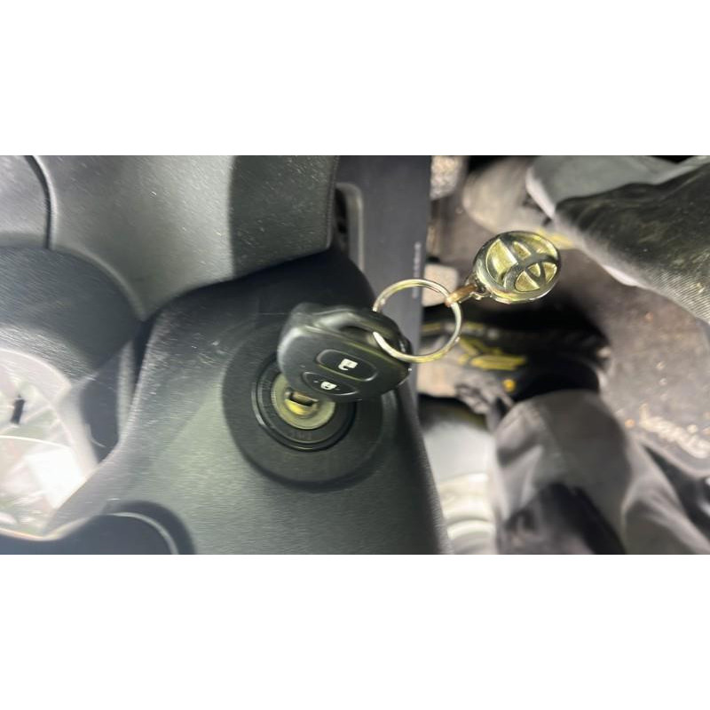 Calculateur moteur TOYOTA YARIS 3 Photo n°19