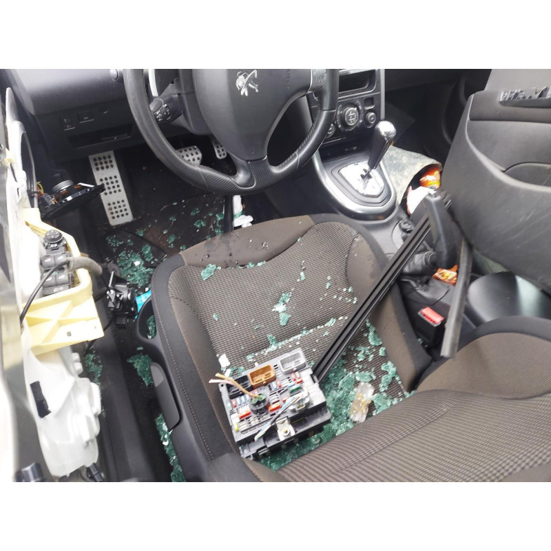Boite de vitesses PEUGEOT 308 1 Photo n°1