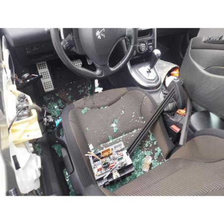 Boite de vitesses PEUGEOT 308 1 Photo n°1