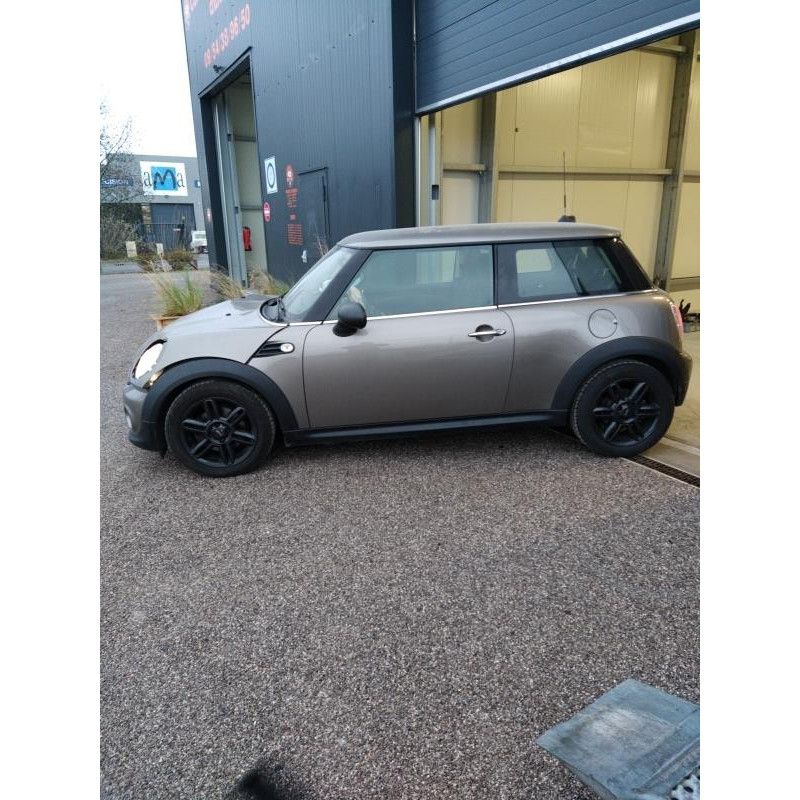 Etrier avant gauche (freinage) MINI MINI 2 R56 Photo n°4
