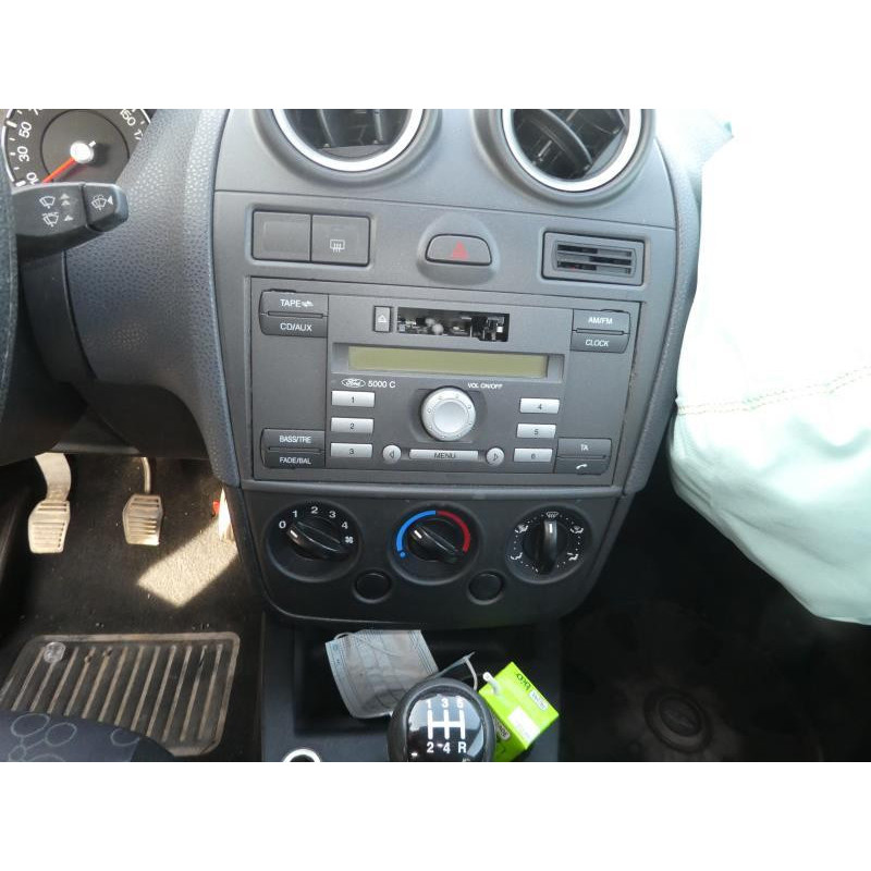 Boite de vitesses FORD FIESTA 5 Photo n°10