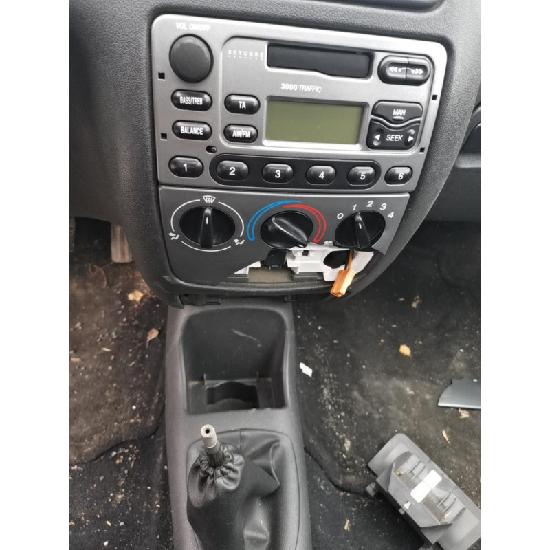 Boite de vitesses FORD FIESTA 4 Photo n°4