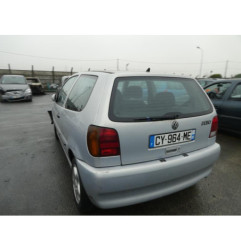 Pretensionneur de ceinture avant gauche VOLKSWAGEN POLO 3