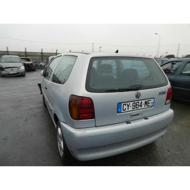 Pretensionneur de ceinture avant gauche VOLKSWAGEN POLO 3 Photo n°7