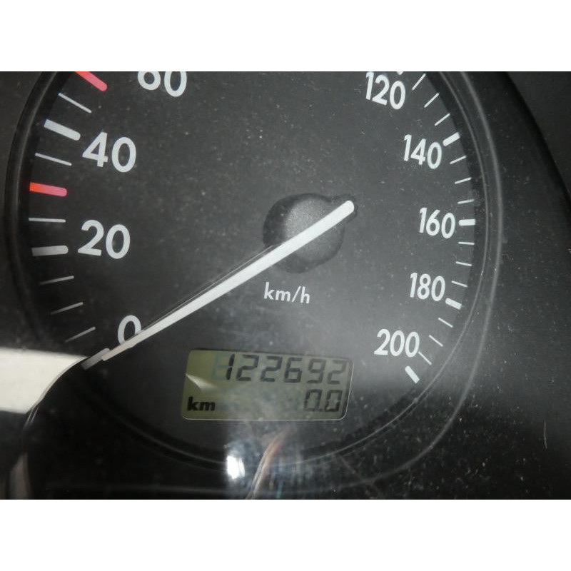 Pretensionneur de ceinture avant gauche VOLKSWAGEN POLO 3 Photo n°8