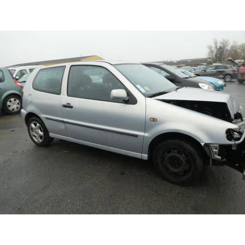 Pretensionneur de ceinture avant gauche VOLKSWAGEN POLO 3 Photo n°11