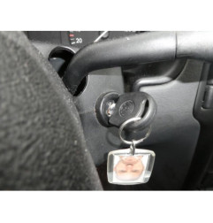 Pretensionneur de ceinture avant gauche VOLKSWAGEN POLO 3