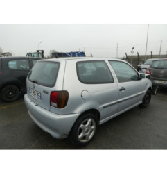 Pretensionneur de ceinture avant gauche VOLKSWAGEN POLO 3