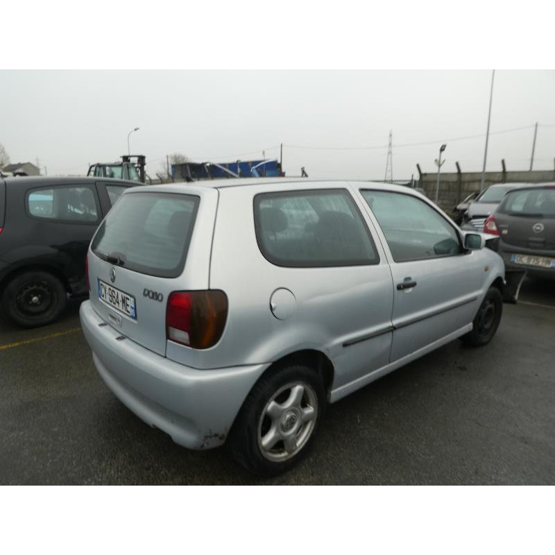 Pretensionneur de ceinture avant gauche VOLKSWAGEN POLO 3 Photo n°14