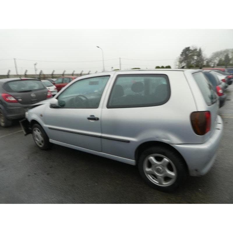 Pretensionneur de ceinture avant gauche VOLKSWAGEN POLO 3 Photo n°16