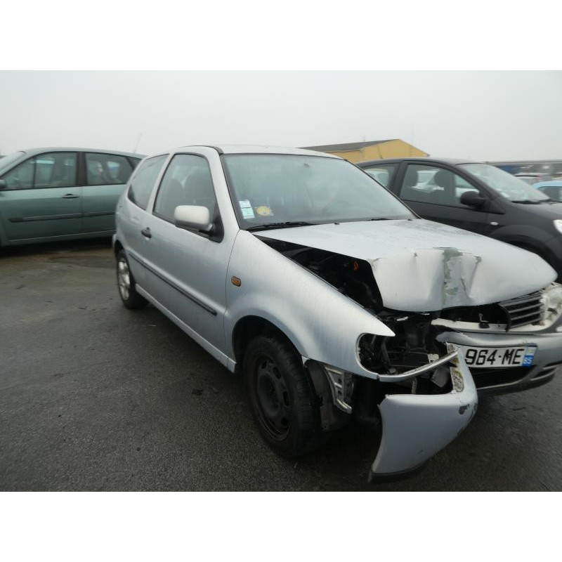Pretensionneur de ceinture avant gauche VOLKSWAGEN POLO 3 Photo n°17