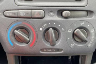 Serrure avant gauche TOYOTA YARIS 1