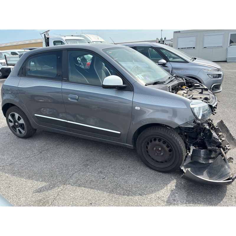 RENAULT TWINGO 3 PHASE 1 1.0i - 12V SCE 70 Photo n°4