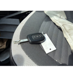 RENAULT TWINGO 3 PHASE 1 1.0i - 12V SCE 70