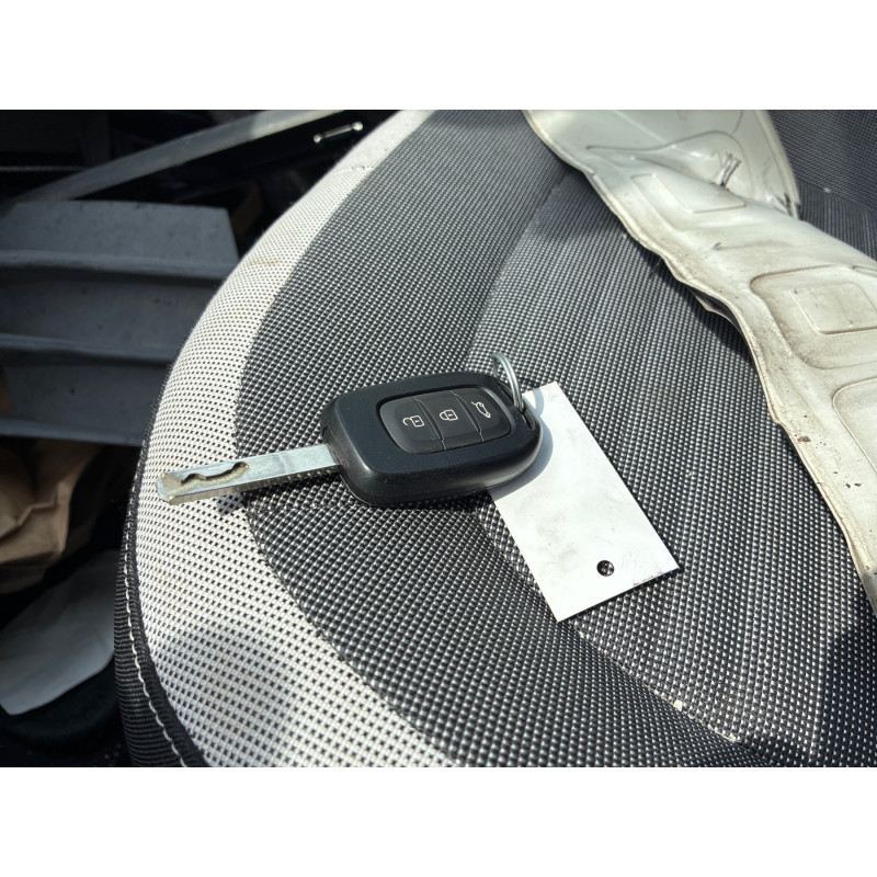 RENAULT TWINGO 3 PHASE 1 1.0i - 12V SCE 70 Photo n°18