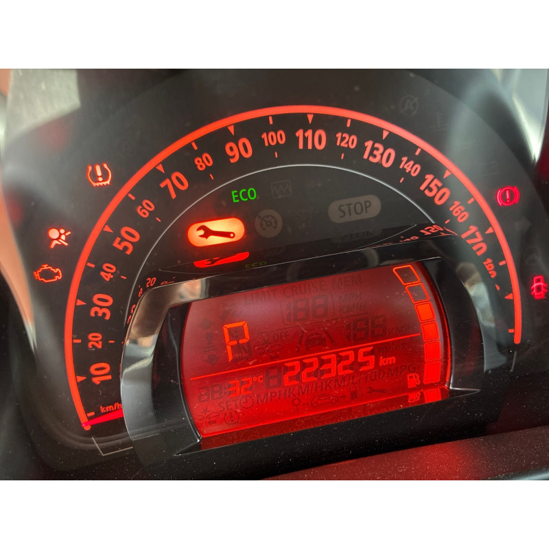 RENAULT TWINGO 3 PHASE 1 1.0i - 12V SCE 70 Photo n°19