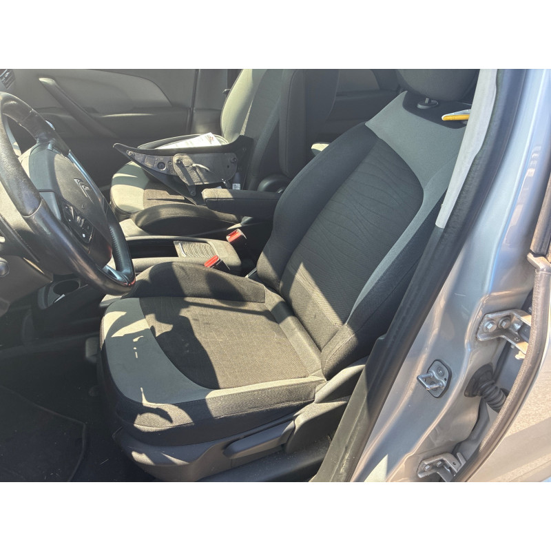 CITROEN C4 PICASSO 2 PHASE 1 1.6 HDI - 8V TURBO Photo n°18