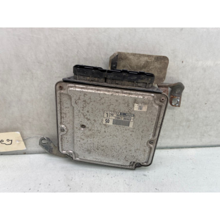 Calculateur moteur TOYOTA IQ Photo n°1