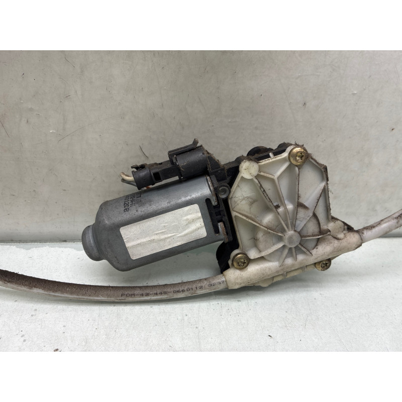 Leve vitre electrique avant droit RENAULT MASTER 2 Photo n°3