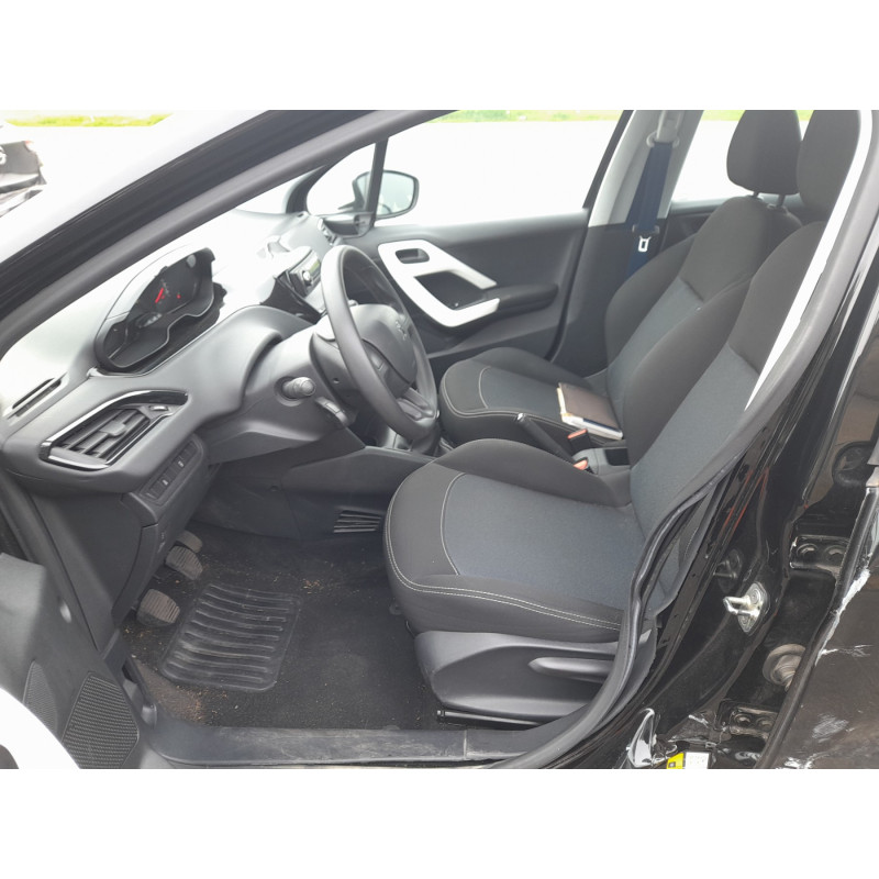 Interrupteur de leve vitre avant droit PEUGEOT 208 1 Photo n°10
