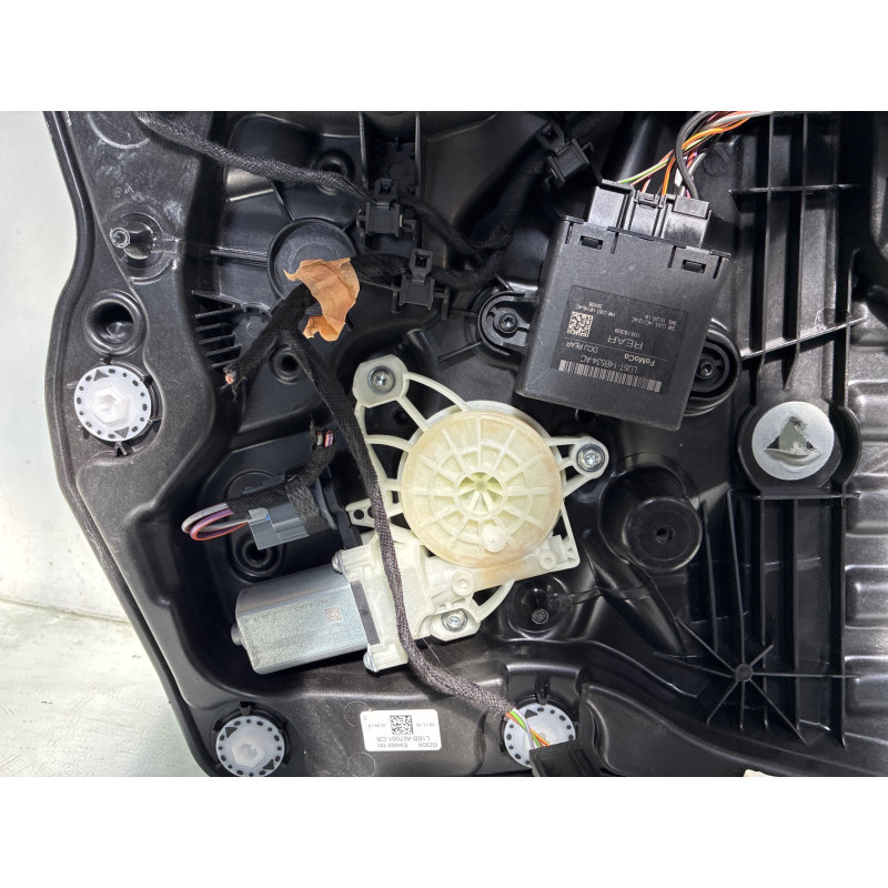 Leve vitre electrique arriere gauche FORD FIESTA 7 Photo n°3