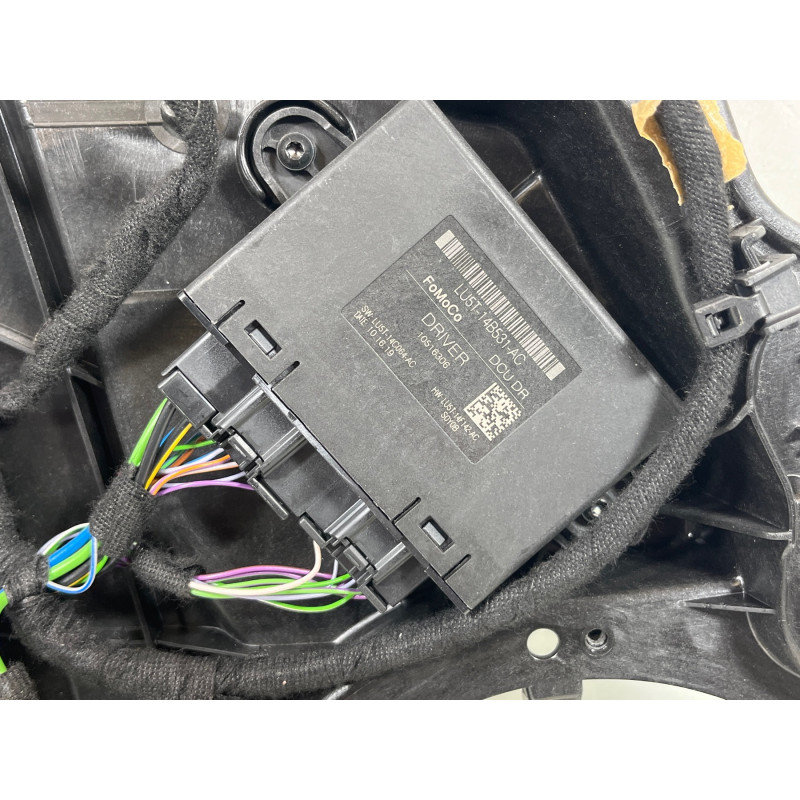 Leve vitre electrique avant gauche FORD FIESTA 7 Photo n°4