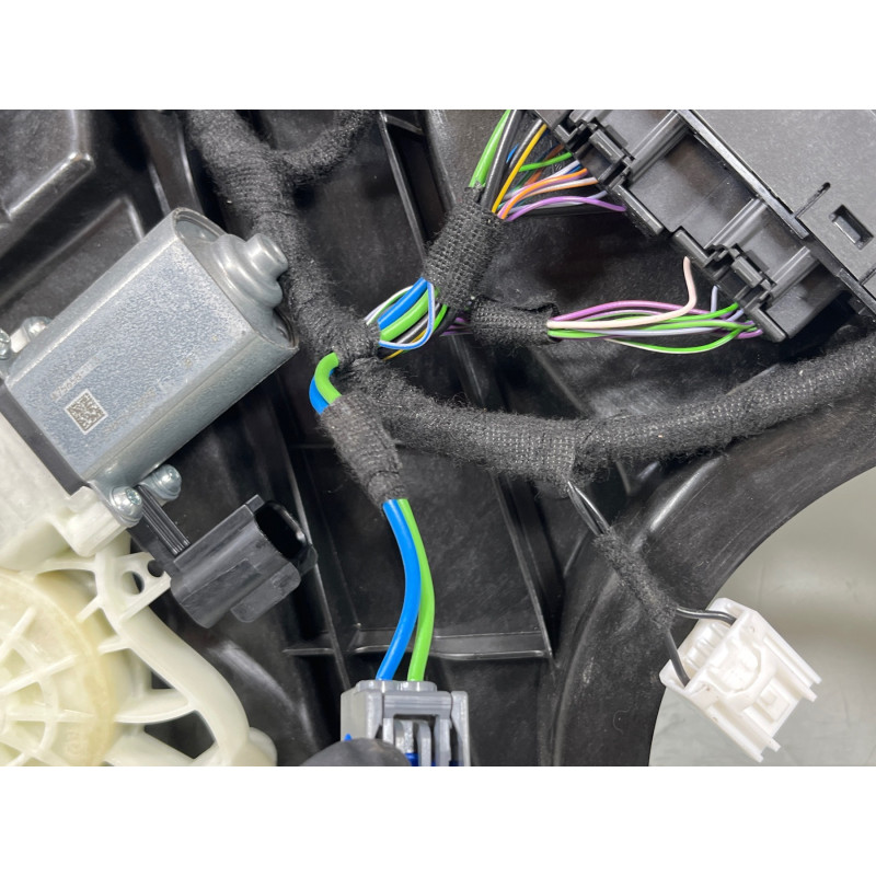 Leve vitre electrique avant gauche FORD FIESTA 7 Photo n°5
