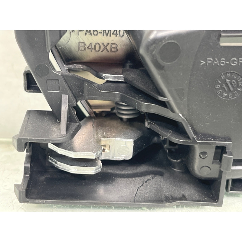 Poignee interieur arriere droit FORD FIESTA 7 Photo n°1