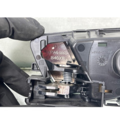 Poignee interieur avant droit FORD FIESTA 7 Photo n°1