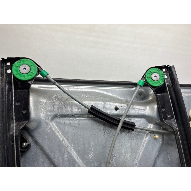 Leve vitre electrique avant droit VOLKSWAGEN TRANSPORTER 5 Photo n°7