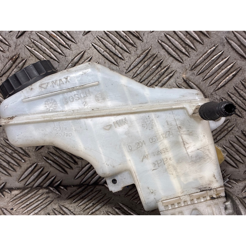 Maitre cylindre (freinage) OPEL CORSA D Photo n°3