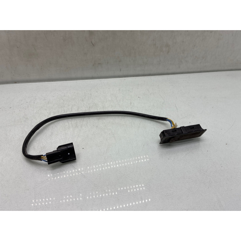 Bouton de coffre NISSAN QASHQAI 2 Photo n°1