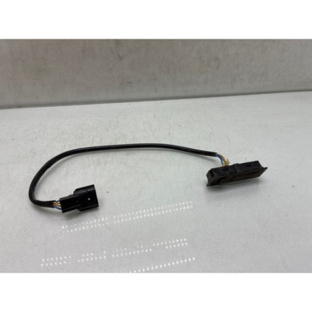 Bouton de coffre NISSAN QASHQAI 2 Photo n°1