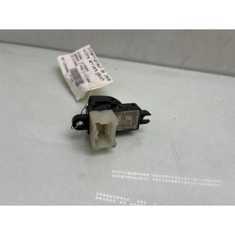 Interrupteur de leve vitre arriere gauche NISSAN QASHQAI 2 Photo n°1