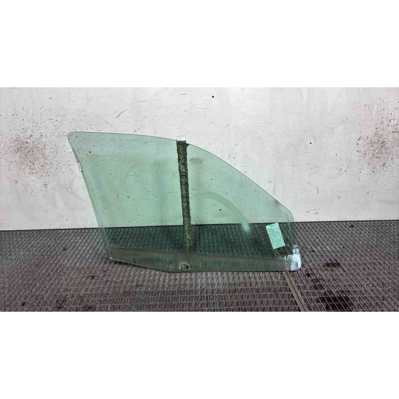 Vitre avant gauche RENAULT CLIO 2 Photo n°2