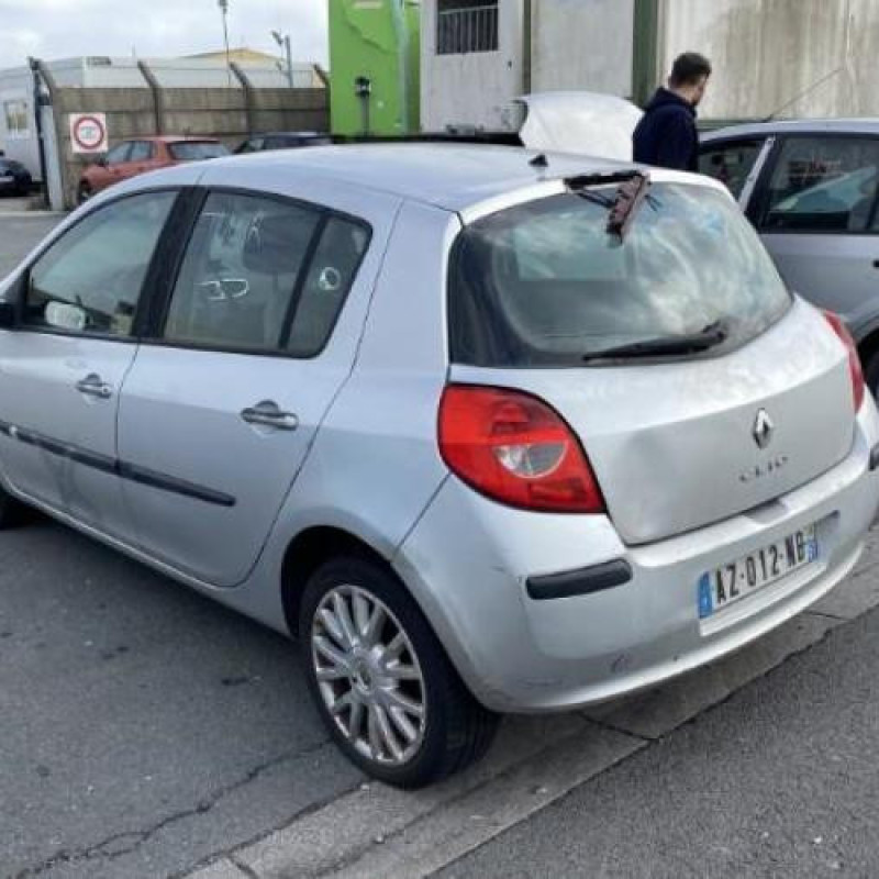 Pretensionneur de ceinture arriere gauche RENAULT CLIO 3 Photo n°4