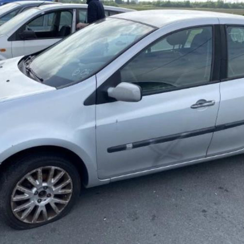 Pretensionneur de ceinture arriere gauche RENAULT CLIO 3 Photo n°7