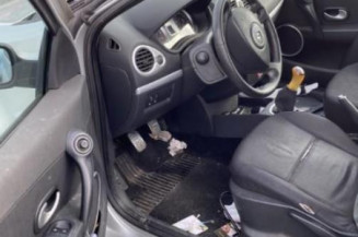 Pretensionneur de ceinture arriere gauche RENAULT CLIO 3