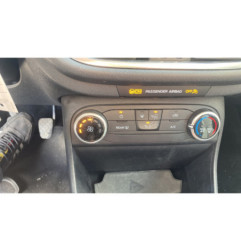 Vitre avant droit FORD FIESTA 7