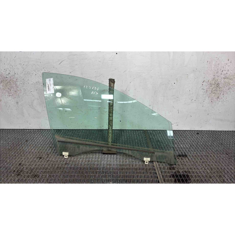 Vitre avant droit RENAULT MEGANE 3 Photo n°1