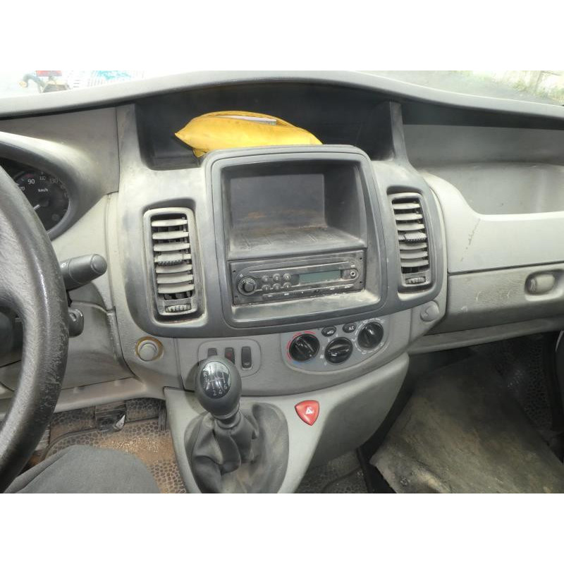 Vitre avant droit RENAULT TRAFIC 2 Photo n°9