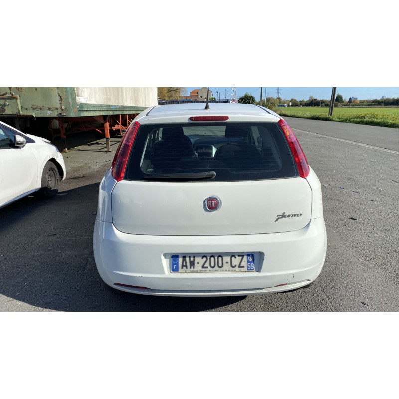 Capot FIAT GRANDE PUNTO Photo n°11