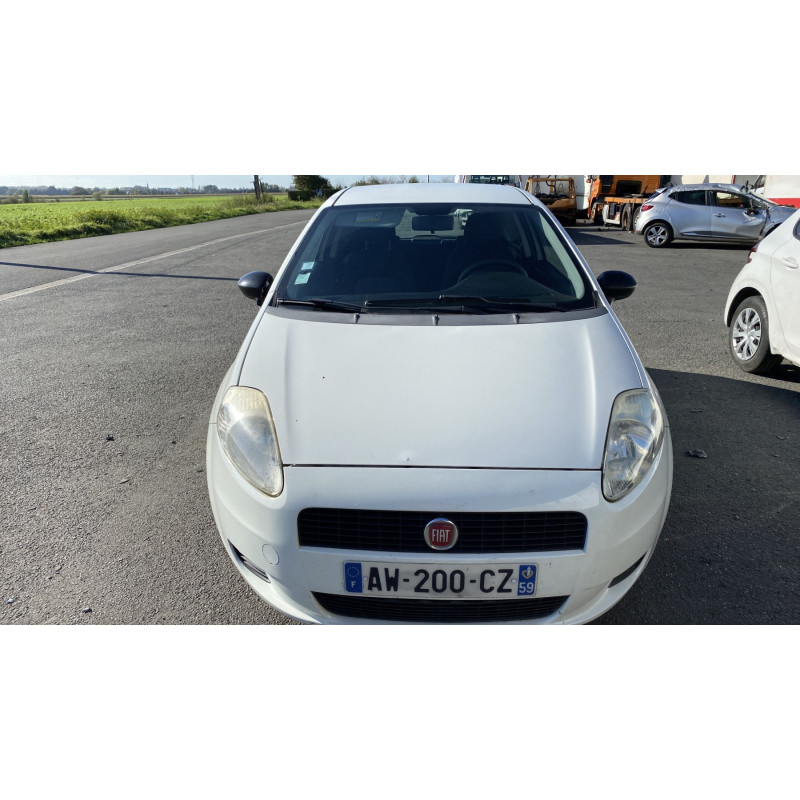 Capot FIAT GRANDE PUNTO Photo n°14