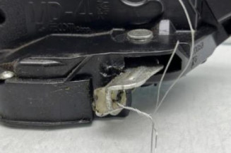 Serrure avant droit TOYOTA YARIS 2