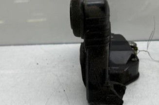Serrure avant droit TOYOTA YARIS 2