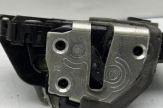 Serrure avant droit TOYOTA YARIS 2
